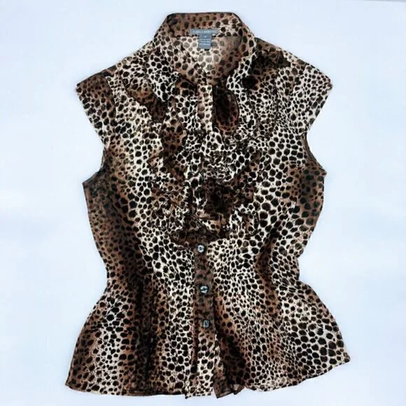 🎉Isabella Rodriguez Animal Print Top w/ Ruffles - Picture 8 of 8